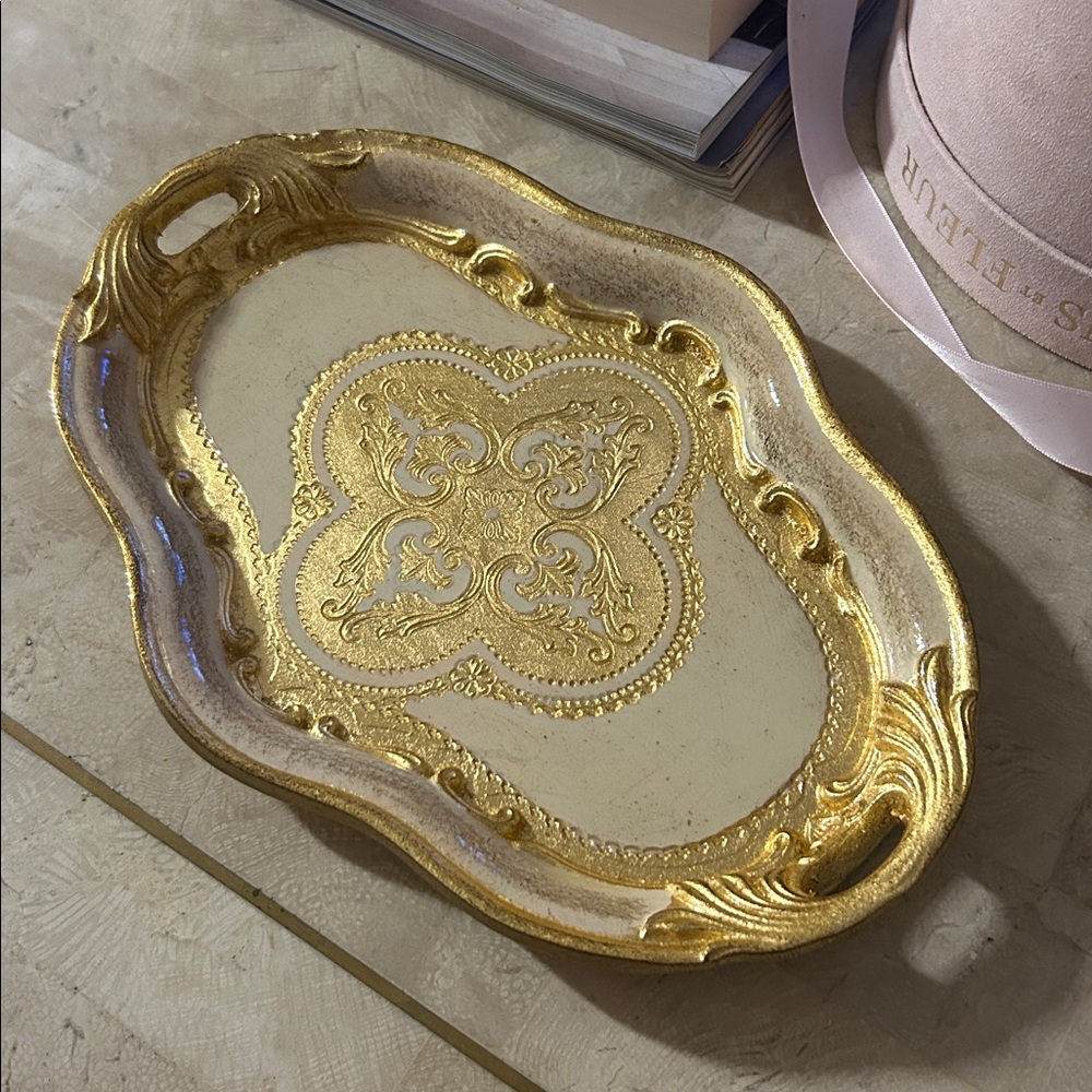 Brand New Via Graceffo Gold Italian Florentine Wood Oval Small Tray with Handles